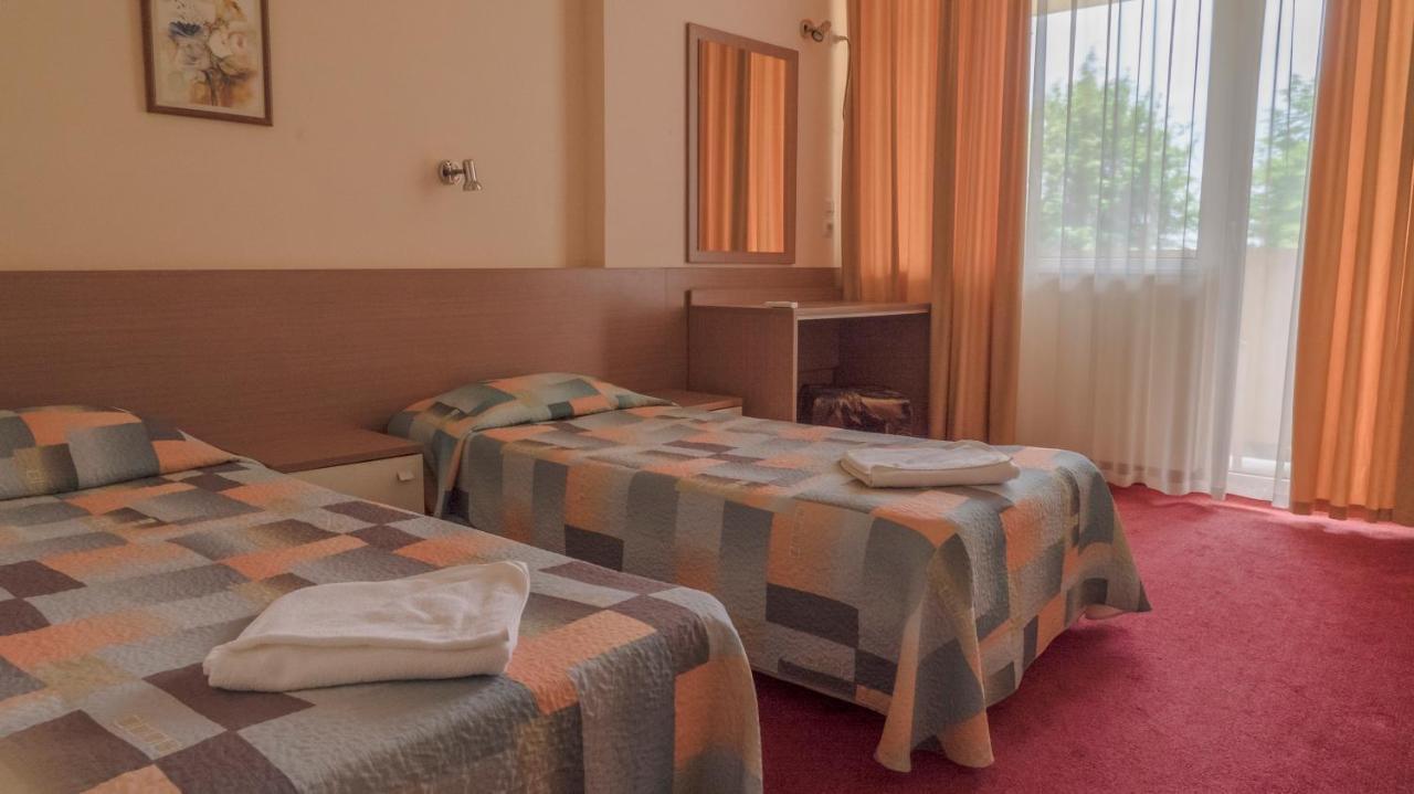 Park Hotel Persey Varna Eksteriør billede