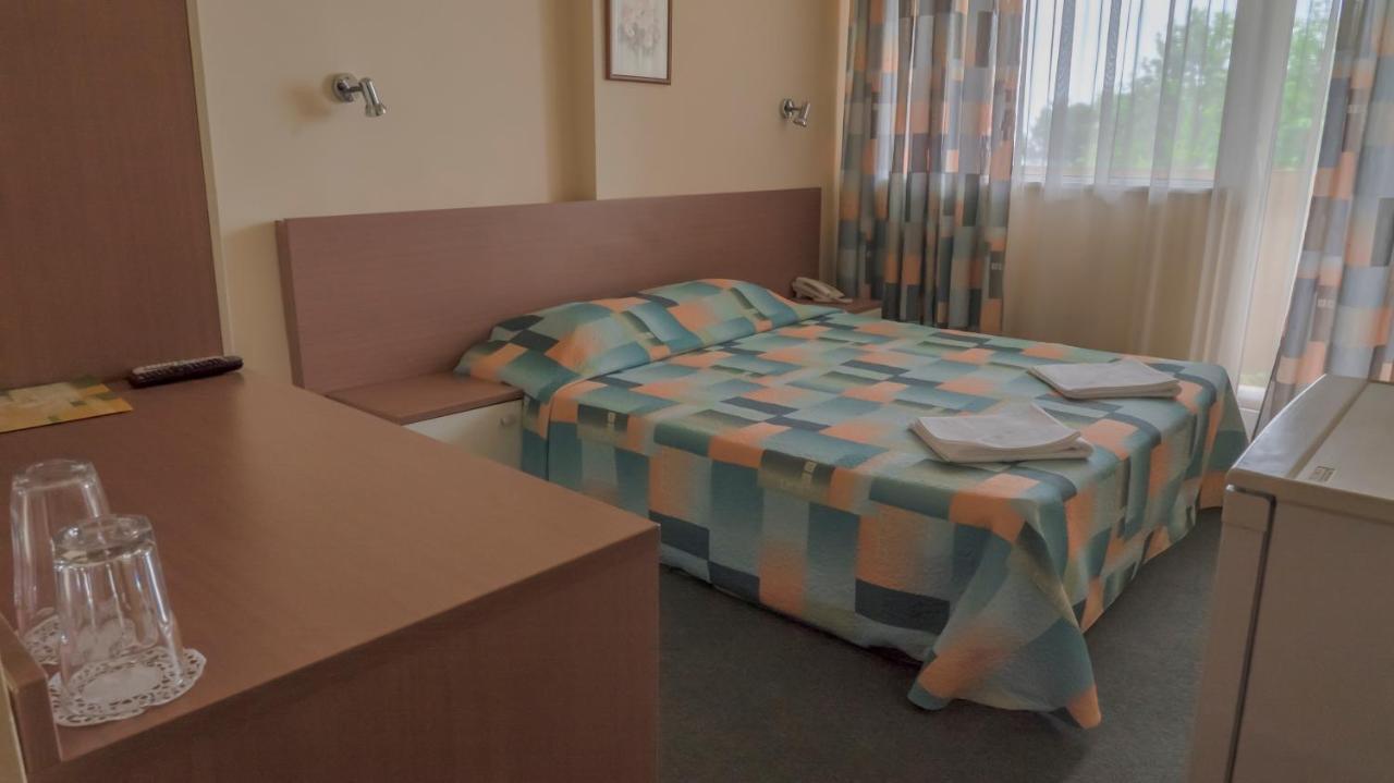 Park Hotel Persey Varna Eksteriør billede