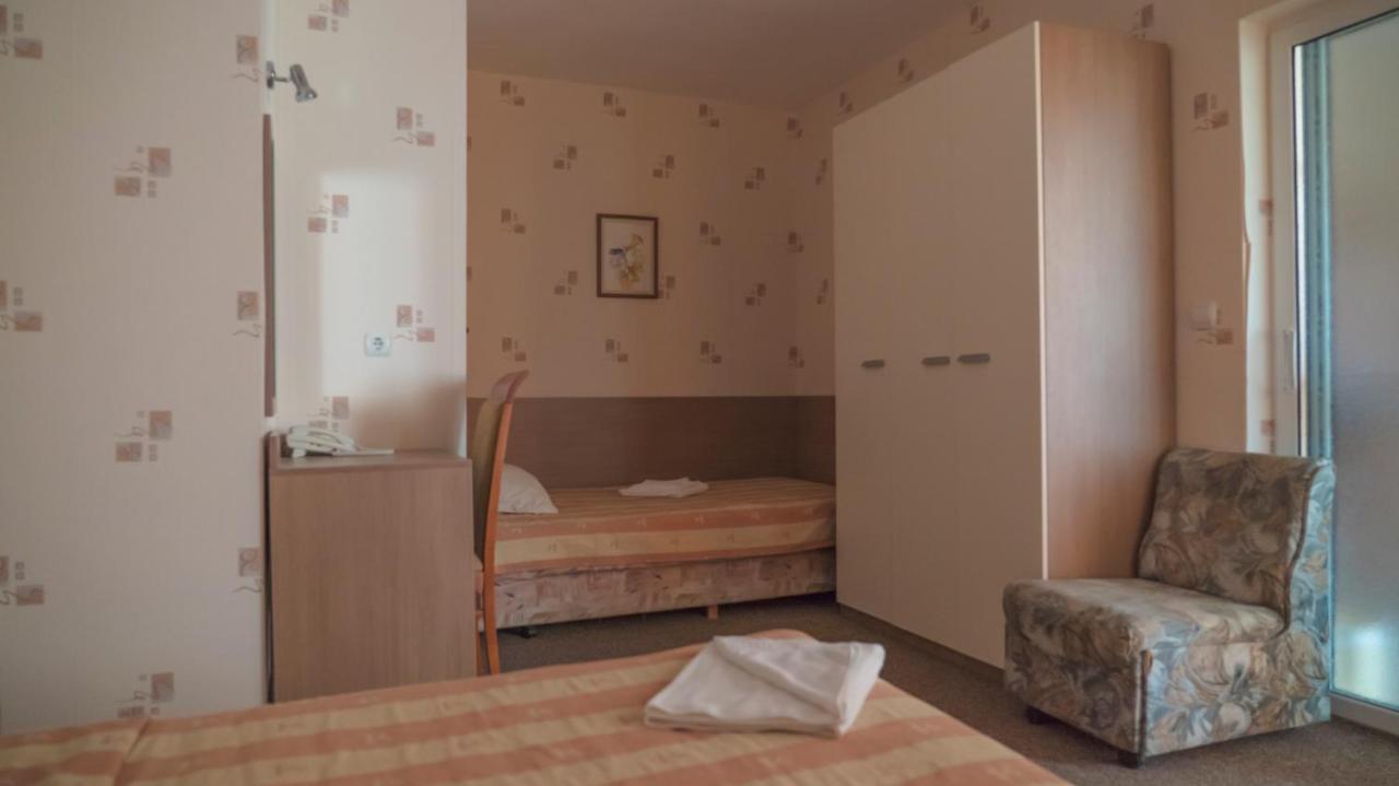 Park Hotel Persey Varna Eksteriør billede