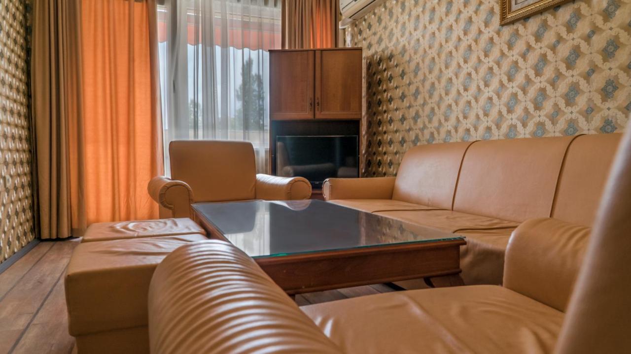 Park Hotel Persey Varna Eksteriør billede