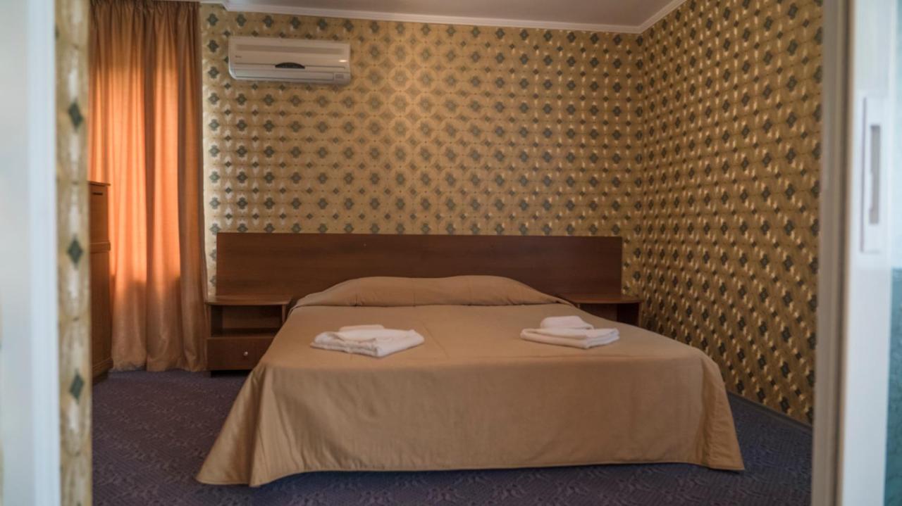Park Hotel Persey Varna Eksteriør billede