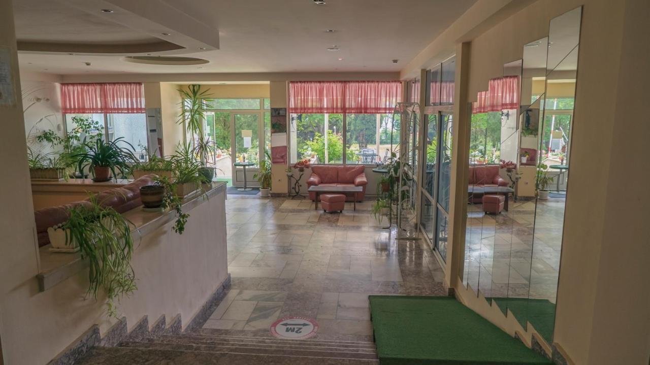 Park Hotel Persey Varna Eksteriør billede