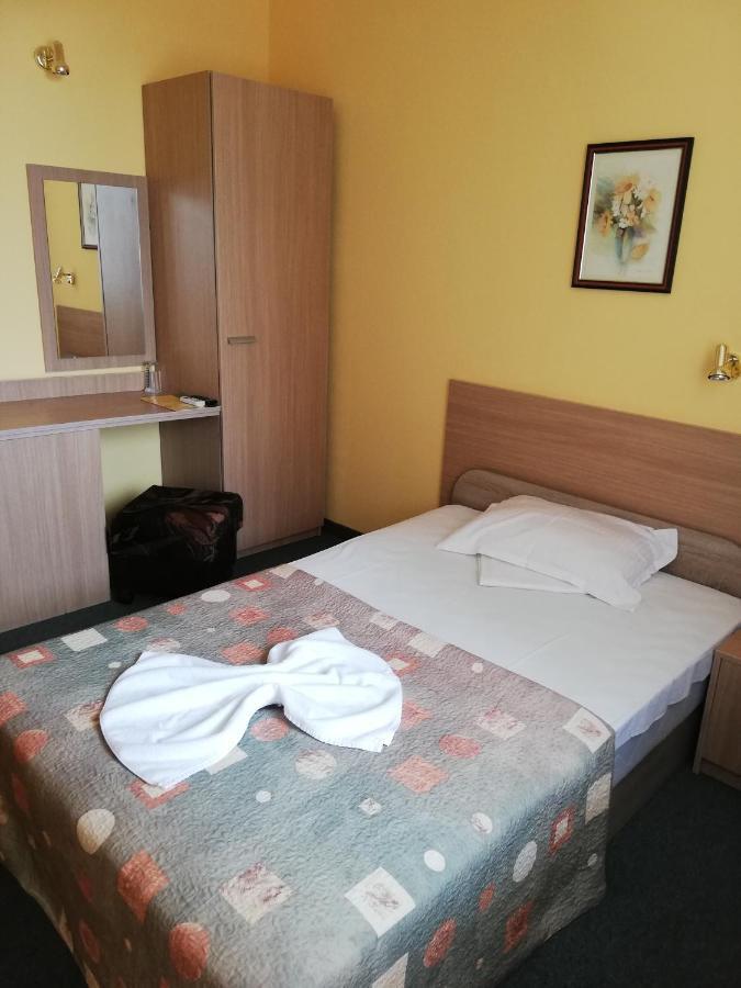 Park Hotel Persey Varna Eksteriør billede